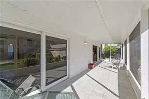 219 Palm Dr, Naples, FL 34112 - Photo 30