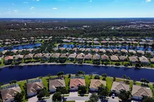 8574 Julia Ln, Naples, FL 34114 - Photo 2