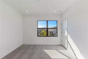 7574 Rockefeller Dr, Naples, FL 34119 - Photo 18