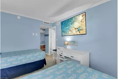 1295 Gulf Shore Blvd S #218, Naples, FL 34102 - Photo 10