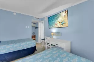 1295 Gulf Shore Blvd S, Naples, FL 34102 - Photo 10