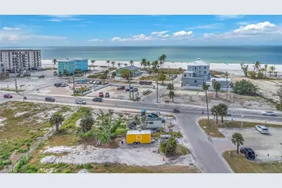 110 Mango St, Fort Myers Beach, FL 33931 - Photo 6