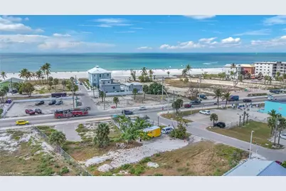 110 Mango St, Fort Myers Beach, FL 33931 - Photo 8