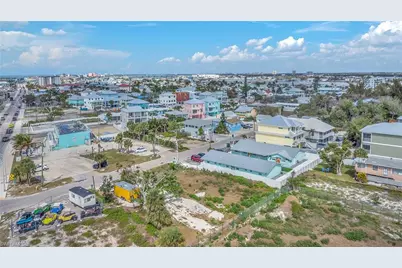 110 Mango St, Fort Myers Beach, FL 33931 - Photo 10