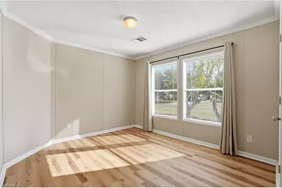 524 Menton Ln, Naples, FL 34112 - Photo 10