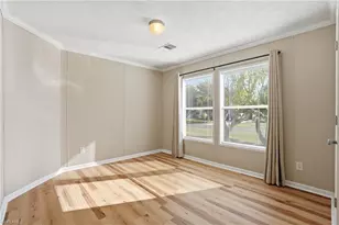 524 Menton Ln, Naples, FL 34112 - Photo 10