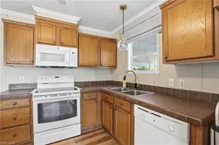 524 Menton Ln, Naples, FL 34112 - Photo 6