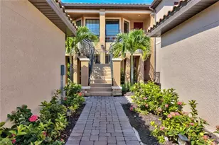9377 Pocida Ct, Naples, FL 34119 - Photo 2