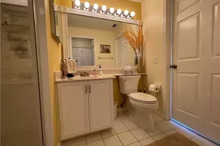 1070 Woodshire Ln, Naples, FL 34105 - Photo 18