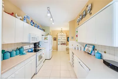 8085 Celeste Dr #811, Naples, FL 34113 - Photo 20