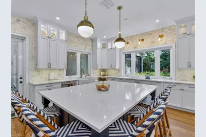 5333 Sycamore Dr, Naples, FL 34119 - Photo 8