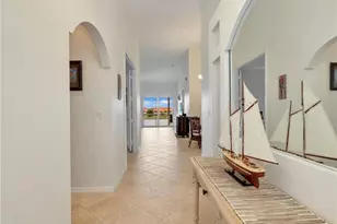 2590 Marshcreek Ln, Naples, FL 34119 - Photo 6