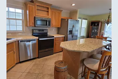 9777 Creekwood Ln, Fort Myers, FL 33905 - Photo 12