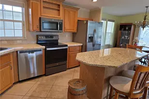 9777 Creekwood Ln, Fort Myers, FL 33905 - Photo 12