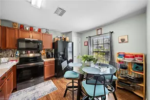 427 NW 3rd St, Cape Coral, FL 33993 - Photo 4