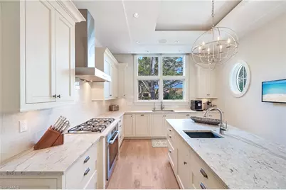 42 6th St S, Naples, FL 34102 - Photo 28