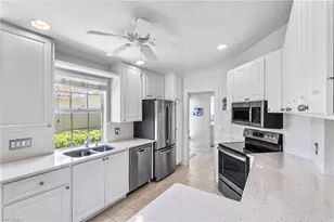 4993 Ventura Ct, Naples, FL 34109 - Photo 2