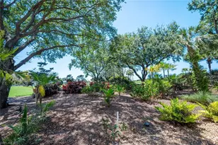 3115 Lancaster Dr, Naples, FL 34105 - Photo 32