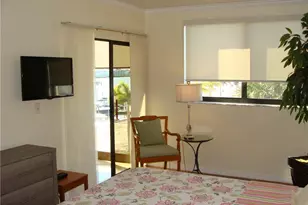 807 River Point Dr, Naples, FL 34102 - Photo 10