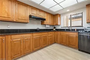 4608 Flagship Dr, Fort Myers, FL 33919 - Photo 6