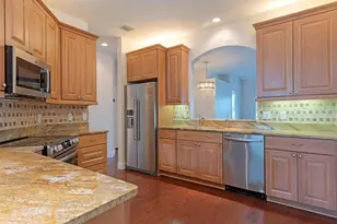 5697 Heron Ln, Naples, FL 34110 - Photo 6