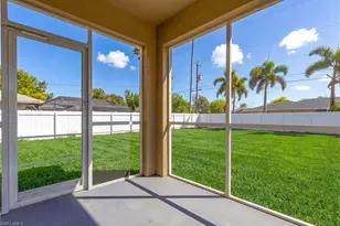 1717 SW 3rd Pl, Cape Coral, FL 33991 - Photo 22