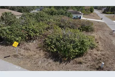 1606 W 11th St, Lehigh Acres, FL 33972 - Photo 2