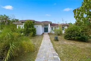 181 35th Ave NE, Naples, FL 34120 - Photo 2