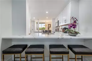 11118 Gulf Shore Dr, Naples, FL 34108 - Photo 10