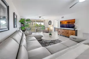 11118 Gulf Shore Dr, Naples, FL 34108 - Photo 2