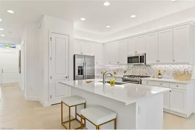 12349 Dahlia Ct, Naples, FL 34120 - Photo 6