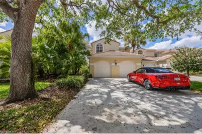 89 Silver Oaks Cir #5-201, Naples, FL 34119 - Photo 2