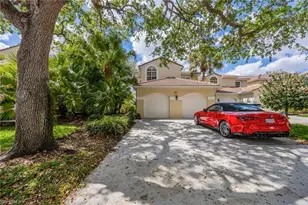 89 Silver Oaks Cir, Naples, FL 34119 - Photo 2