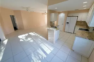 27021 Oakwood Lake Dr, Bonita Springs, FL 34134 - Photo 4