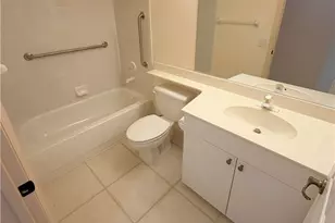 27021 Oakwood Lake Dr, Bonita Springs, FL 34134 - Photo 16