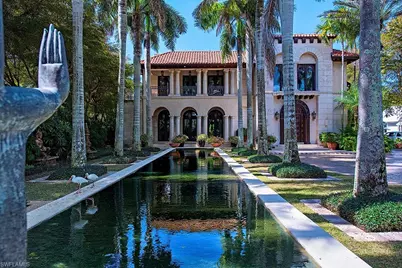 3200 Green Dolphin Ln, Naples, FL 34102 - Photo 8