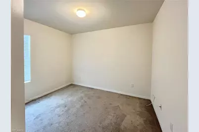 1009 NE 11th St, Cape Coral, FL 33909 - Photo 12