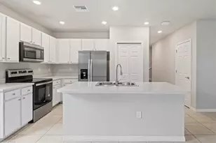 15245 Wildflower Cir, Naples, FL 34119 - Photo 8