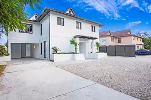 9002-9002 Somerset (Unit 2) Ln, Bonita Springs, FL 34135 - Photo 2