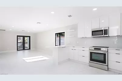 9002-9002 Somerset (Unit 2) Ln #9002, Bonita Springs, FL 34135 - Photo 4