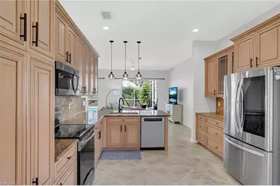 9406 Sun River Way, Estero, FL 33928 - Photo 10