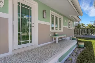 1278 Rainbow Ct, Naples, FL 34110 - Photo 4