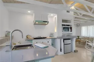 1278 Rainbow Ct, Naples, FL 34110 - Photo 10