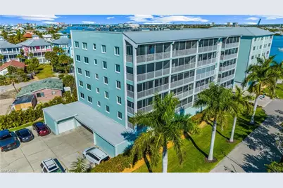 345 Mango St #406, Fort Myers Beach, FL 33931 - Photo 2