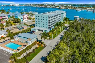 345 Mango St, Fort Myers Beach, FL 33931 - Photo 4