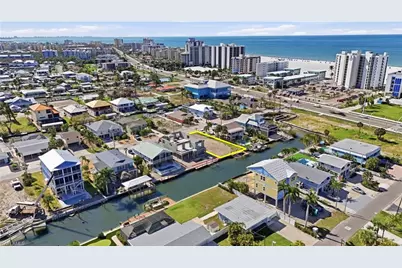 129 Curlew St, Fort Myers Beach, FL 33931 - Photo 12