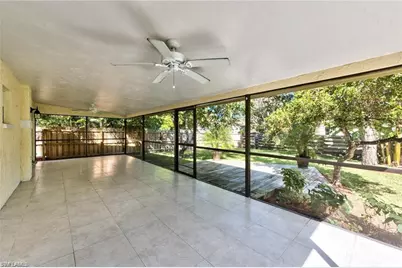 671 98th Ave N, Naples, FL 34108 - Photo 2