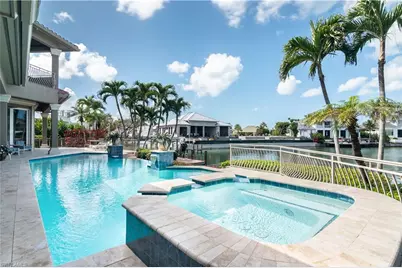 3433 Crayton Rd, Naples, FL 34103 - Photo 10