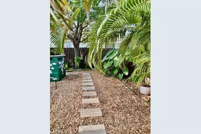 1113 NE 32nd St, Cape Coral, FL 33909 - Photo 8