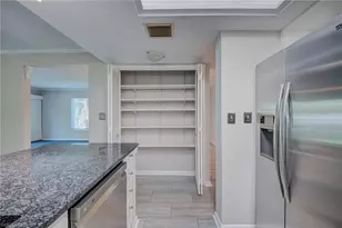 3300 Binnacle Dr, Naples, FL 34103 - Photo 14